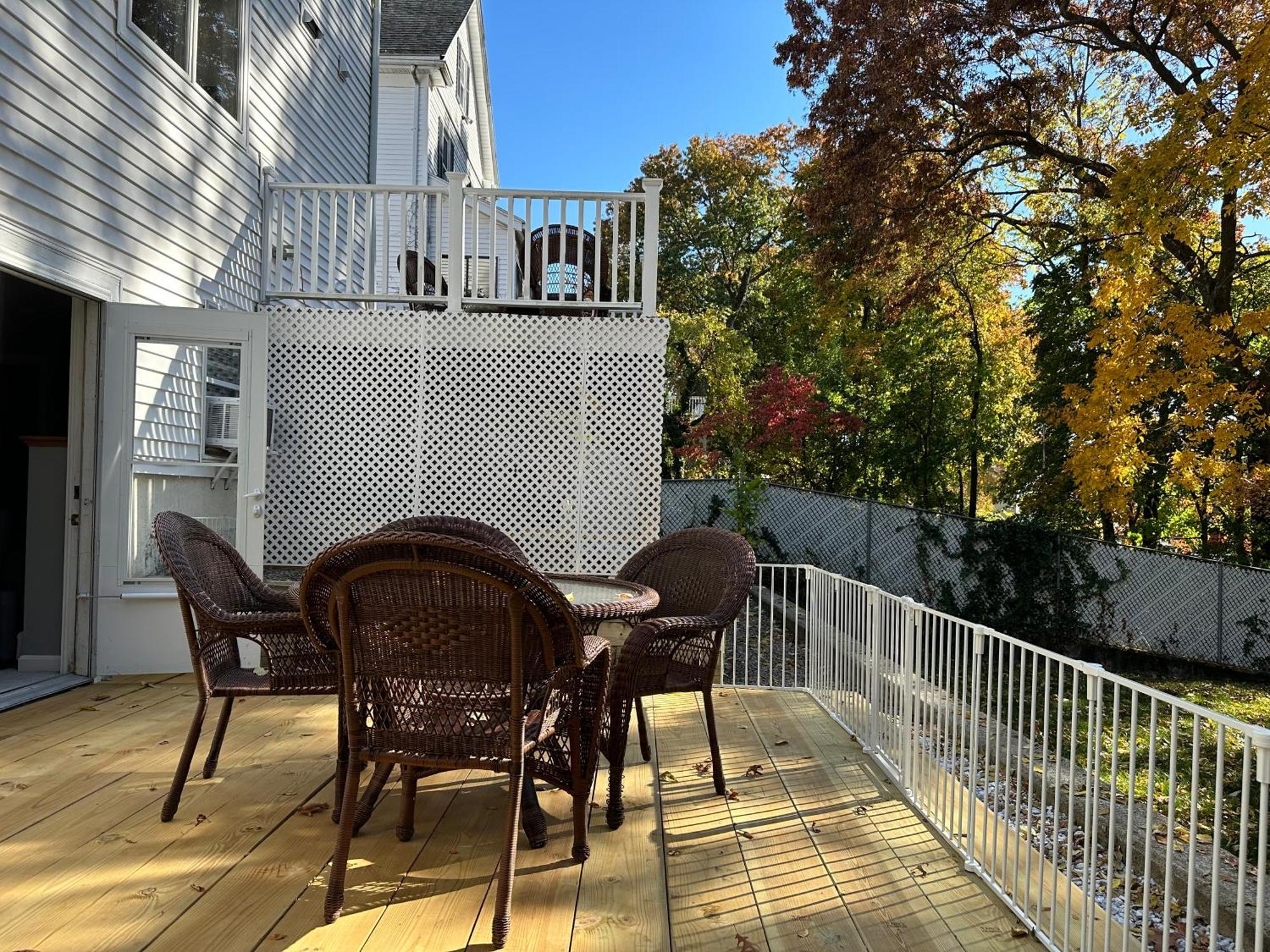 Room In Single Family House - Suburban Neighborhood In Boston Habitación foto